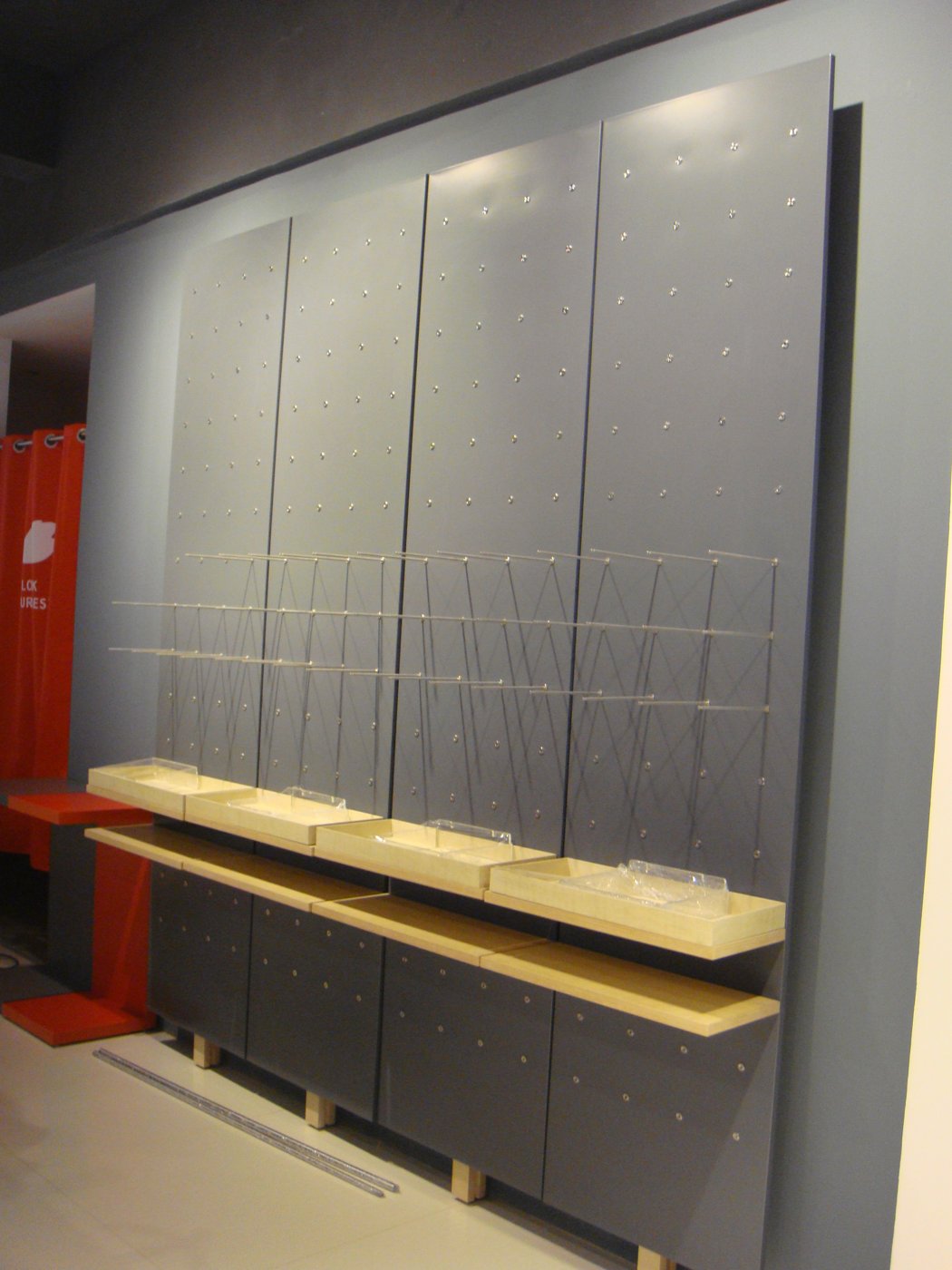 Custom retail fittings image from YTW's current website
